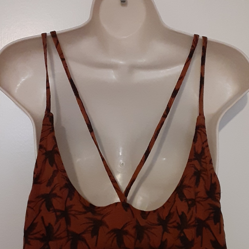 Mossimo tank - Picture 3 of 4